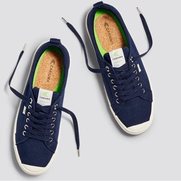Cariuma Navy Canvas
OCA LOW sz 7 - Picture 1 of 10